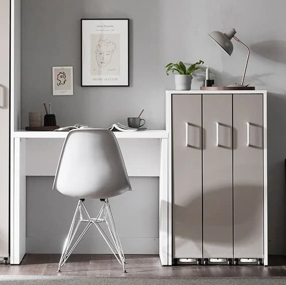 좁은 방 공간 활용을 극대화하는 낮은형 3단 슬라이딩 만화책장 인테리어 가이드